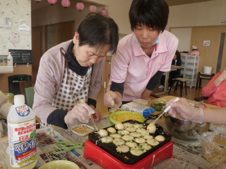 白いはと通信 ☆みんなでタコパ！☆　2018年4月  写真3