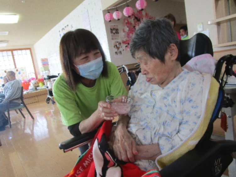 白いはと通信 お花見と楽しいレクリエーション☆ 2019年4月 写真7