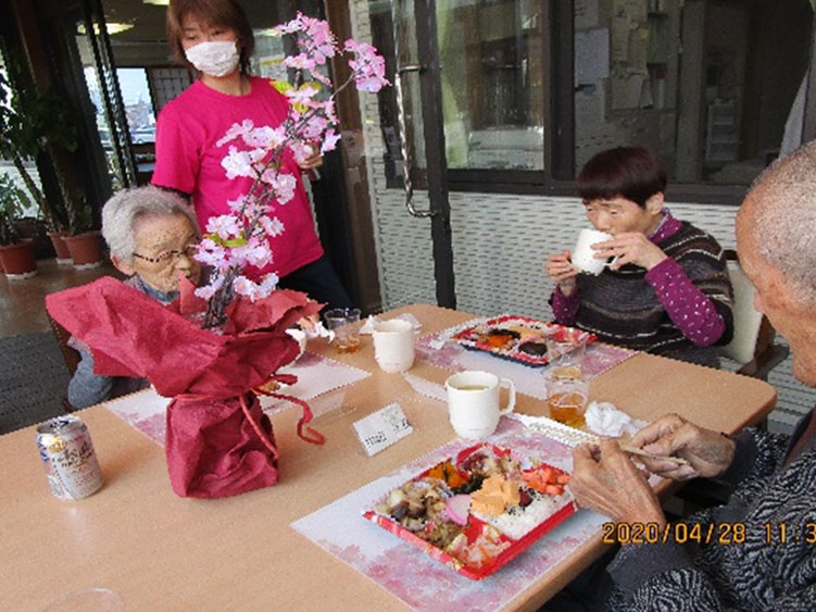 白いはと通信 お花見　2020年4月  写真5