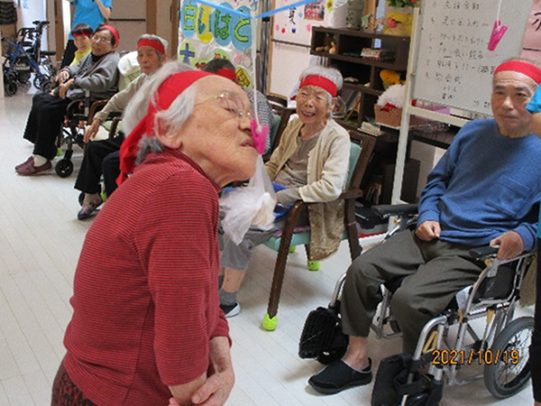 白いはと通信 ----- 2021年10月 写真2