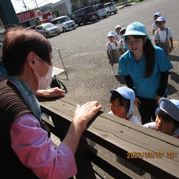 白いはと通信 -----　2023年09月  写真2