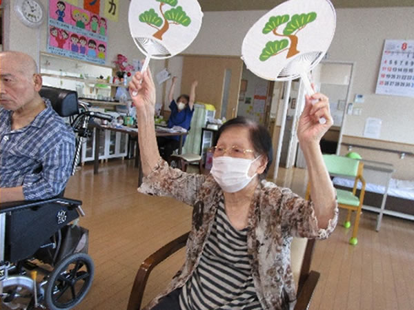 白いはと通信 ----- 2024年08月 写真1
